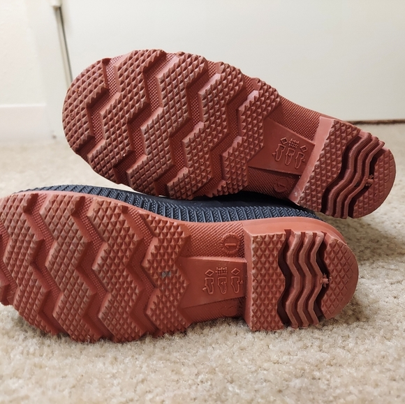 Rubber Rain Boots size 1 - Picture 3 of 6